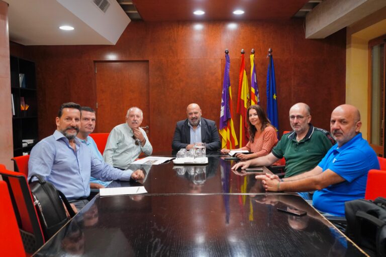 REUNIÓN CON EL ALCALDE DE PALMA JAIME MARTÍNEZ